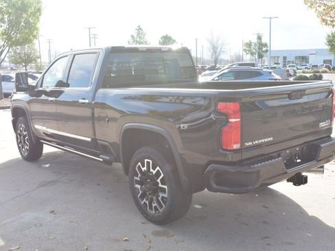 New 2025 Chevrolet Silverado 2500 High Country w/ High Country Premium Package image 9
