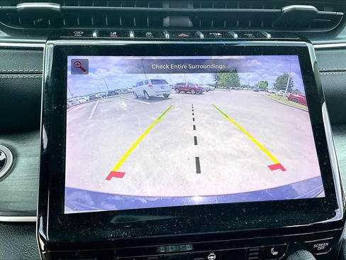 Used 2022 Jeep Grand Cherokee Limited RWD image 25