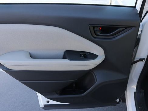 Used 2025 Subaru Forester image 14