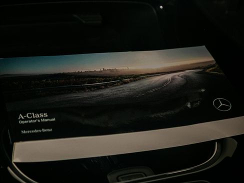 Used 2019 Mercedes-Benz A 220 4MATIC w/ AMG Line image 38