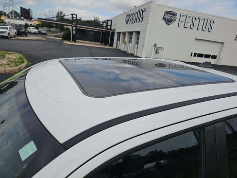 Used 2021 RAM 1500 Sport w/ Leather & Sound Group AWD/4WD image 2