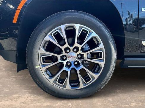 New 2026 GMC Yukon XL Denali w/ Sun & Power Step Package image 11