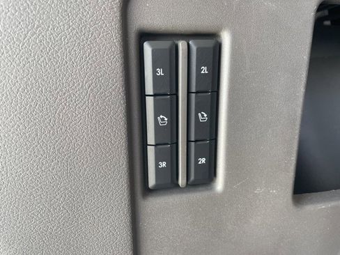 Used 2022 Lincoln Navigator L Reserve RWD image 42