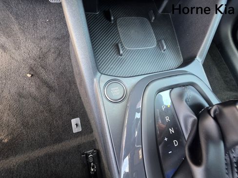 New 2025 Kia K4 GT-Line image 17