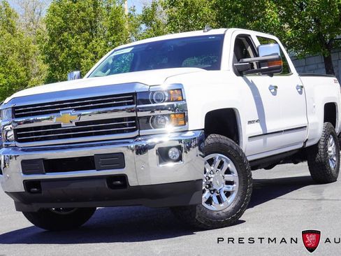 Used 2019 Chevrolet Silverado 2500 LTZ w/ LTZ Plus Package AWD/4WD image 25