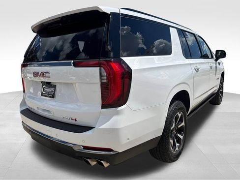 Certified 2025 GMC Yukon XL AT4 w/ AT4 Premium Package AWD/4WD image 5