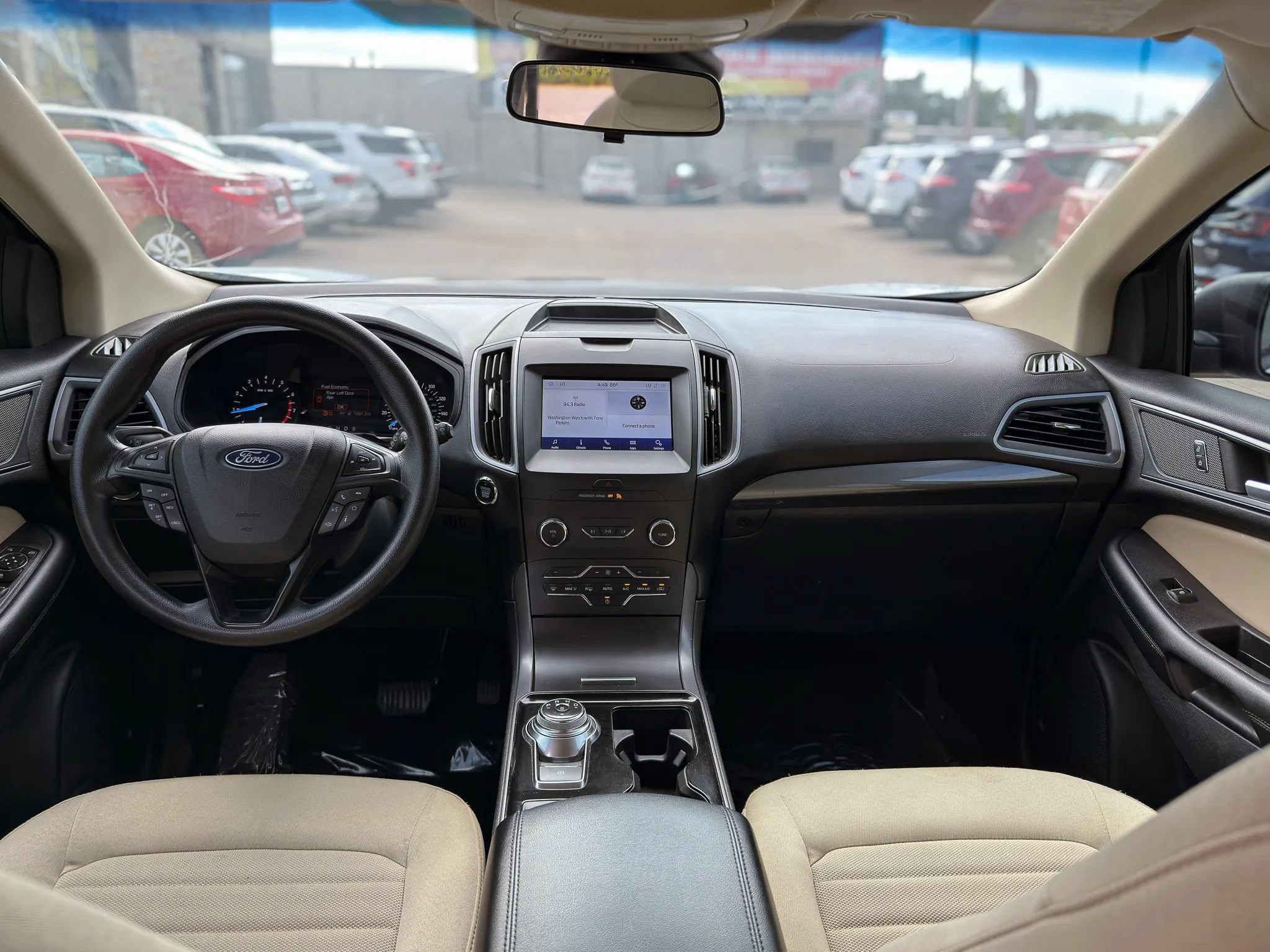Used 2020 Ford Edge SE FWD image 10