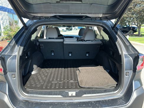 Used 2023 Subaru Outback Premium AWD/4WD image 14
