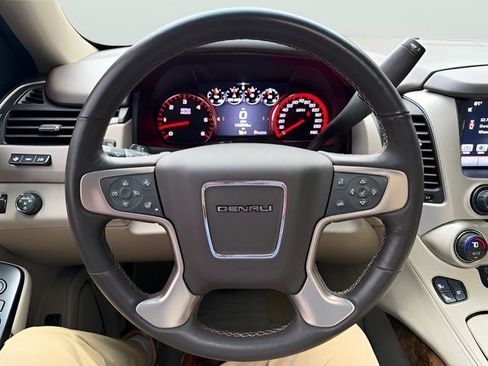 Used 2016 GMC Yukon Denali w/ Open Road Package image 29