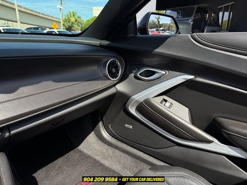Used 2019 Chevrolet Camaro SS RWD image 18
