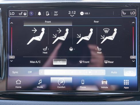 Used 2024 Chrysler Pacifica Touring-L FWD image 25