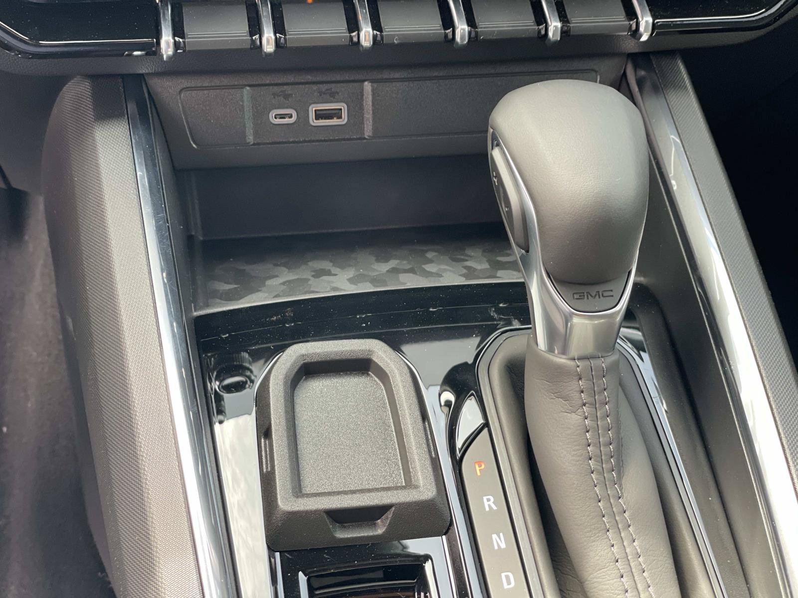New 2026 GMC Canyon Elevation RWD image 18