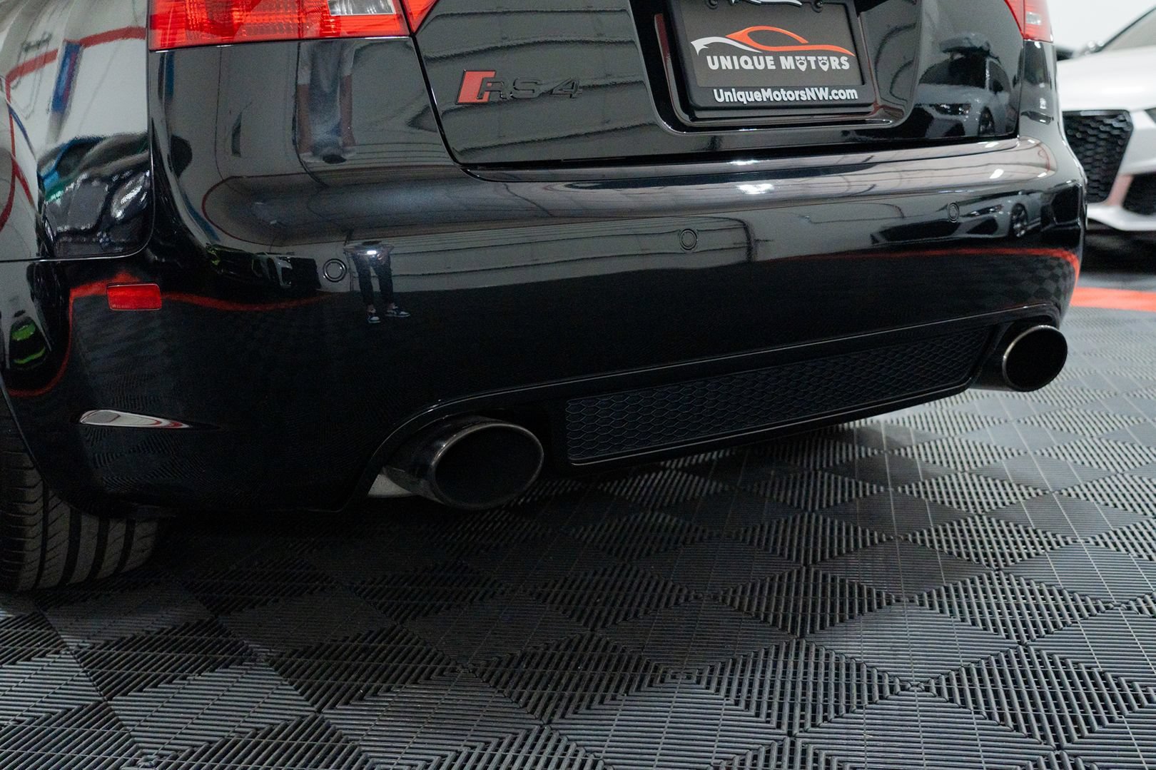Used 2008 Audi RS 4 Sedan AWD/4WD image 9