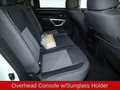 Used 2024 Nissan Titan SV w/ SV Convenience Package image 33