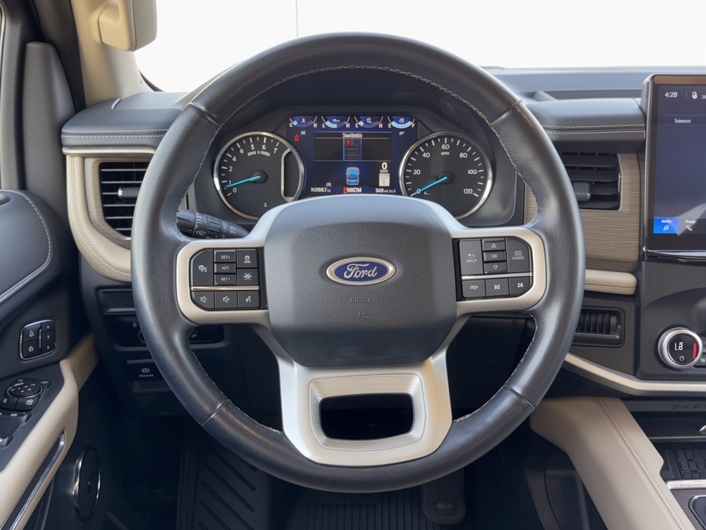 Used 2024 Ford Expedition Limited RWD image 10