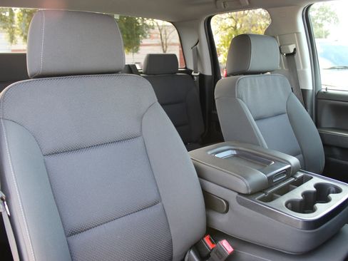 Used 2018 Chevrolet Silverado 1500 LT w/ All Star Edition image 30