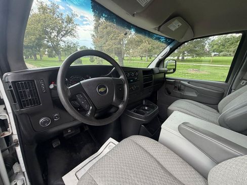 Used 2013 Chevrolet Express 1500 AWD image 11