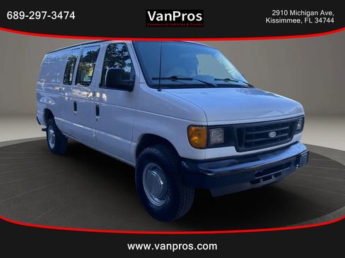 Used 2004 Ford E-250 and Econoline 250 Van 3D image 6