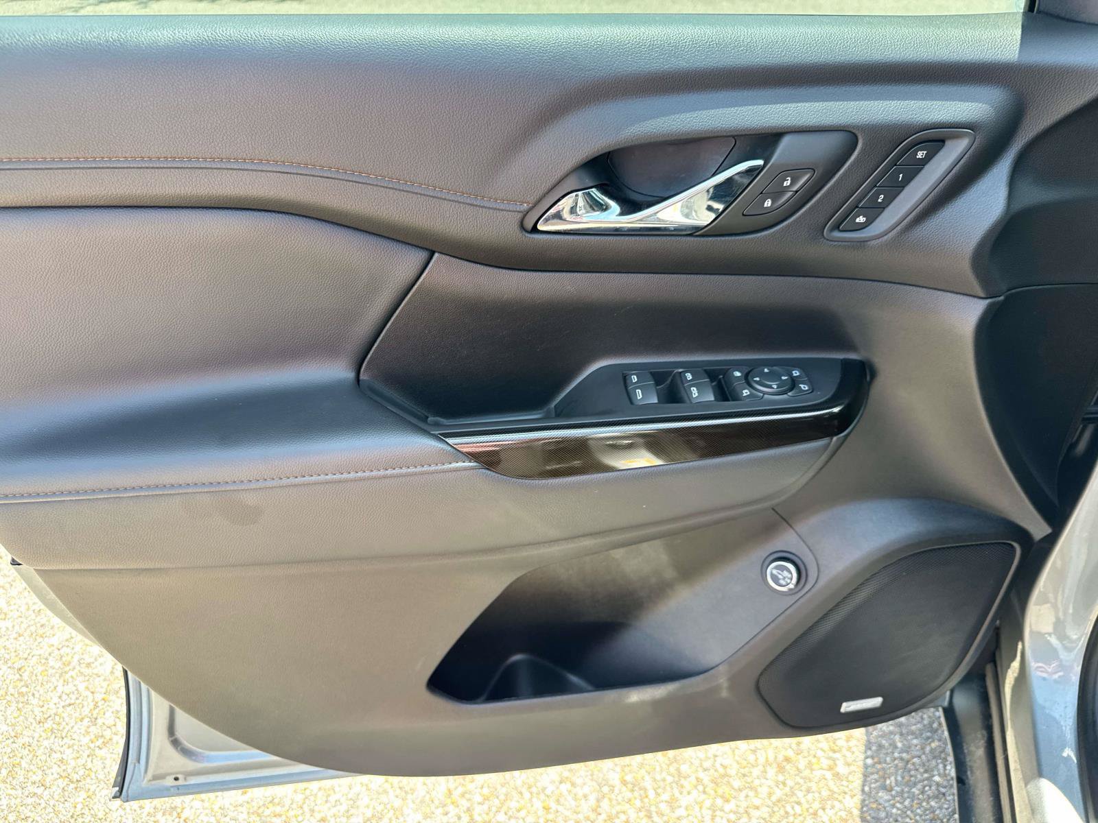 Used 2023 GMC Acadia AT4 w/ Technology Package AWD/4WD image 20