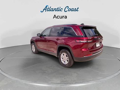 Used 2023 Jeep Grand Cherokee Laredo RWD image 6