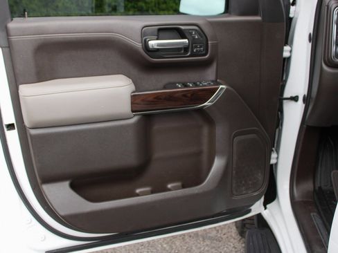 Used 2019 GMC Sierra 1500 SLT image 13