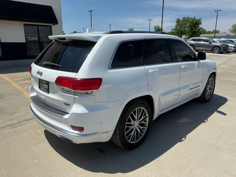 Used 2018 Jeep Grand Cherokee Summit w/ Platinum Series Group AWD/4WD image 16