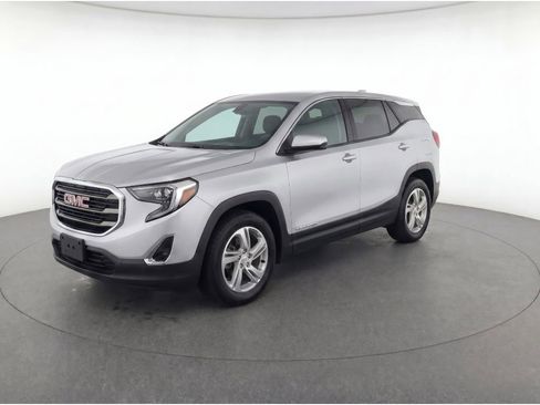 Used 2018 GMC Terrain SLE FWD image 1