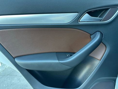 Used 2018 Audi Q3 2.0T Premium Plus w/ Premium Plus Package image 11