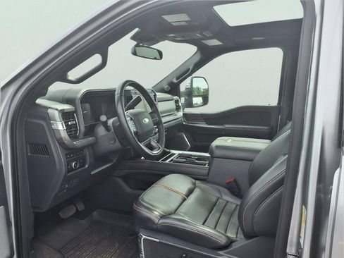 Used 2023 Ford F350 Platinum w/ Tremor Off-Road Package AWD/4WD image 21
