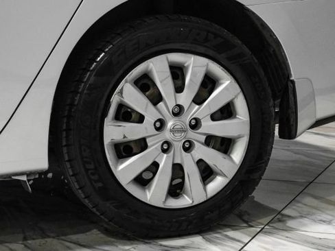 Used 2017 Nissan Sentra S FWD image 48