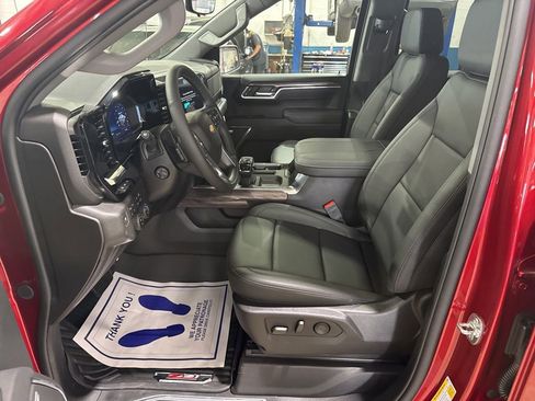 New 2025 Chevrolet Silverado 1500 LTZ w/ LTZ Premium Package AWD/4WD image 15