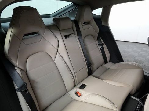 New 2026 Porsche Panamera RWD image 21