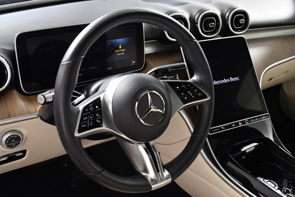 Used 2023 Mercedes-Benz C 300 4MATIC Sedan image 13