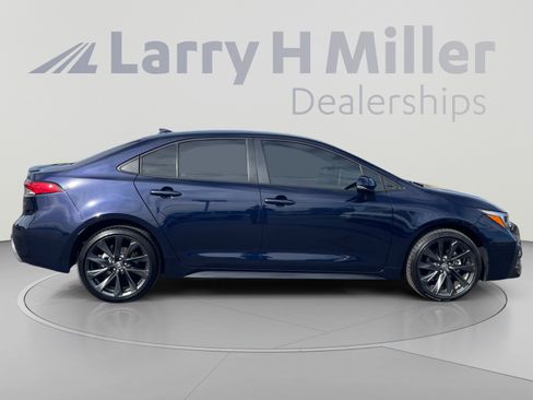 Certified 2026 Toyota Corolla SE w/ SE Package FWD image 6