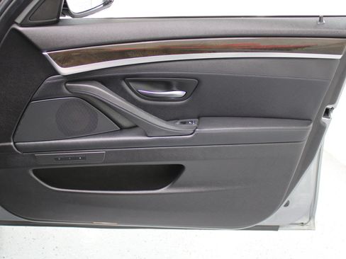 Used 2011 BMW 528i Sedan image 52