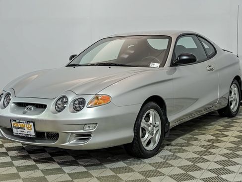 Used 2001 Hyundai Tiburon FWD image 5
