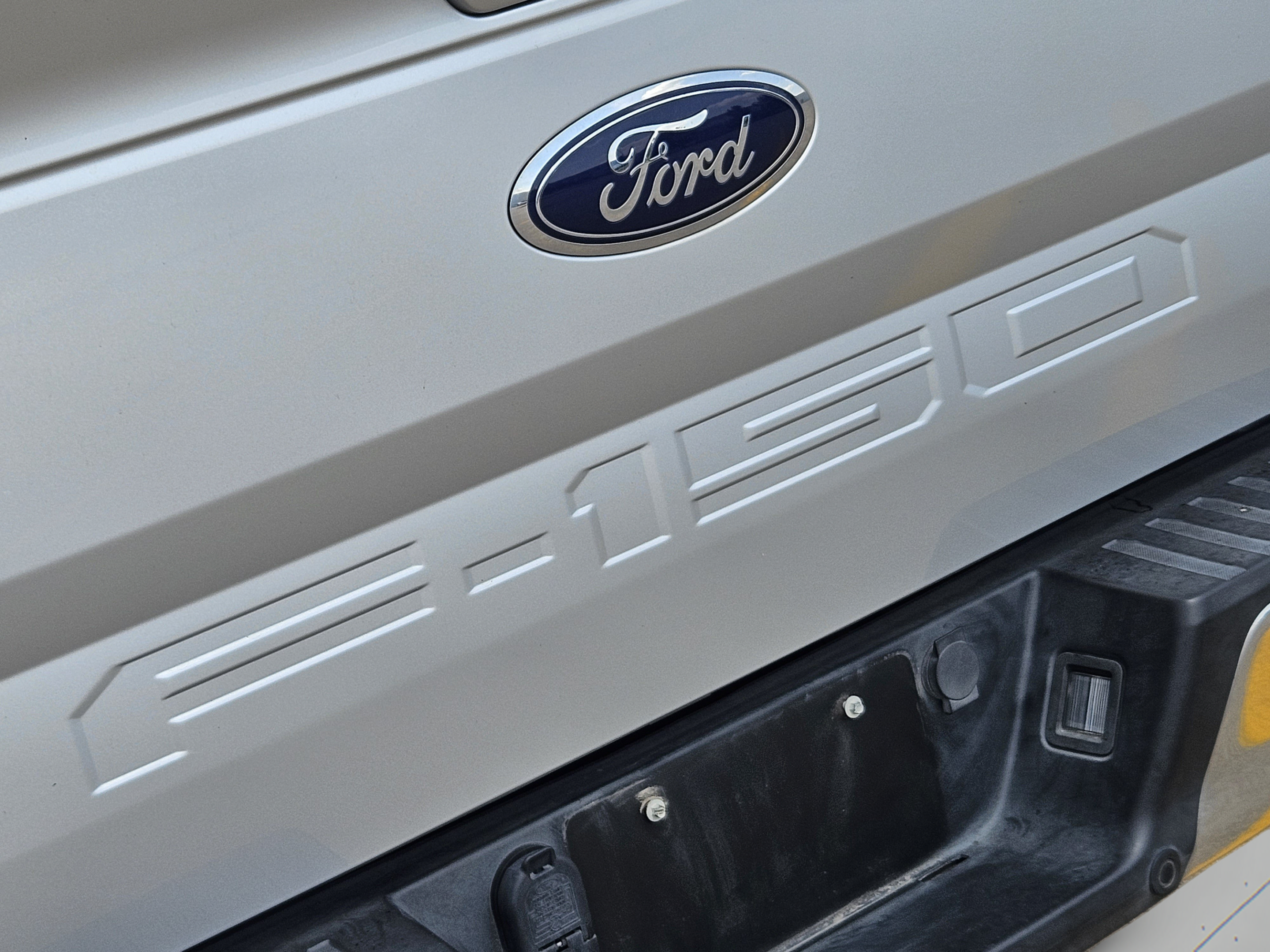 Used 2018 Ford F150 Lariat RWD image 27