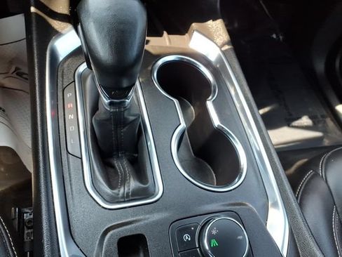 Used 2023 Chevrolet Traverse LT w/ LPO, Floor Liner Package FWD image 21