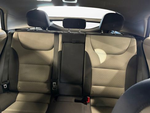 Used 2018 Hyundai Ioniq SEL image 15