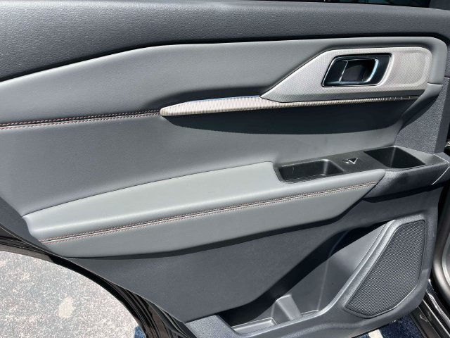 New 2026 Ford Explorer Active w/ Active Comfort Package RWD image 15