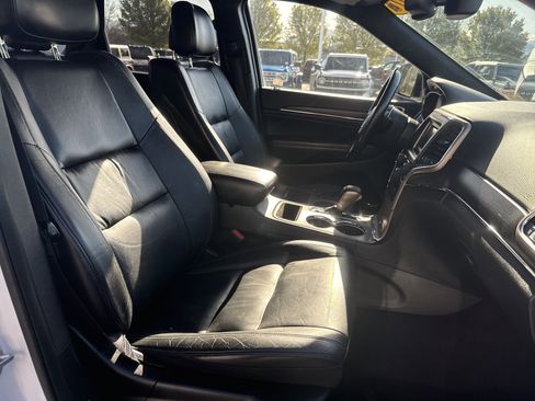 Used 2016 Jeep Grand Cherokee Limited RWD image 28