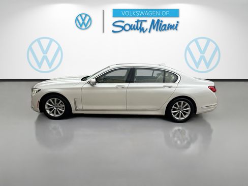 Used 2020 BMW 750i xDrive image 4