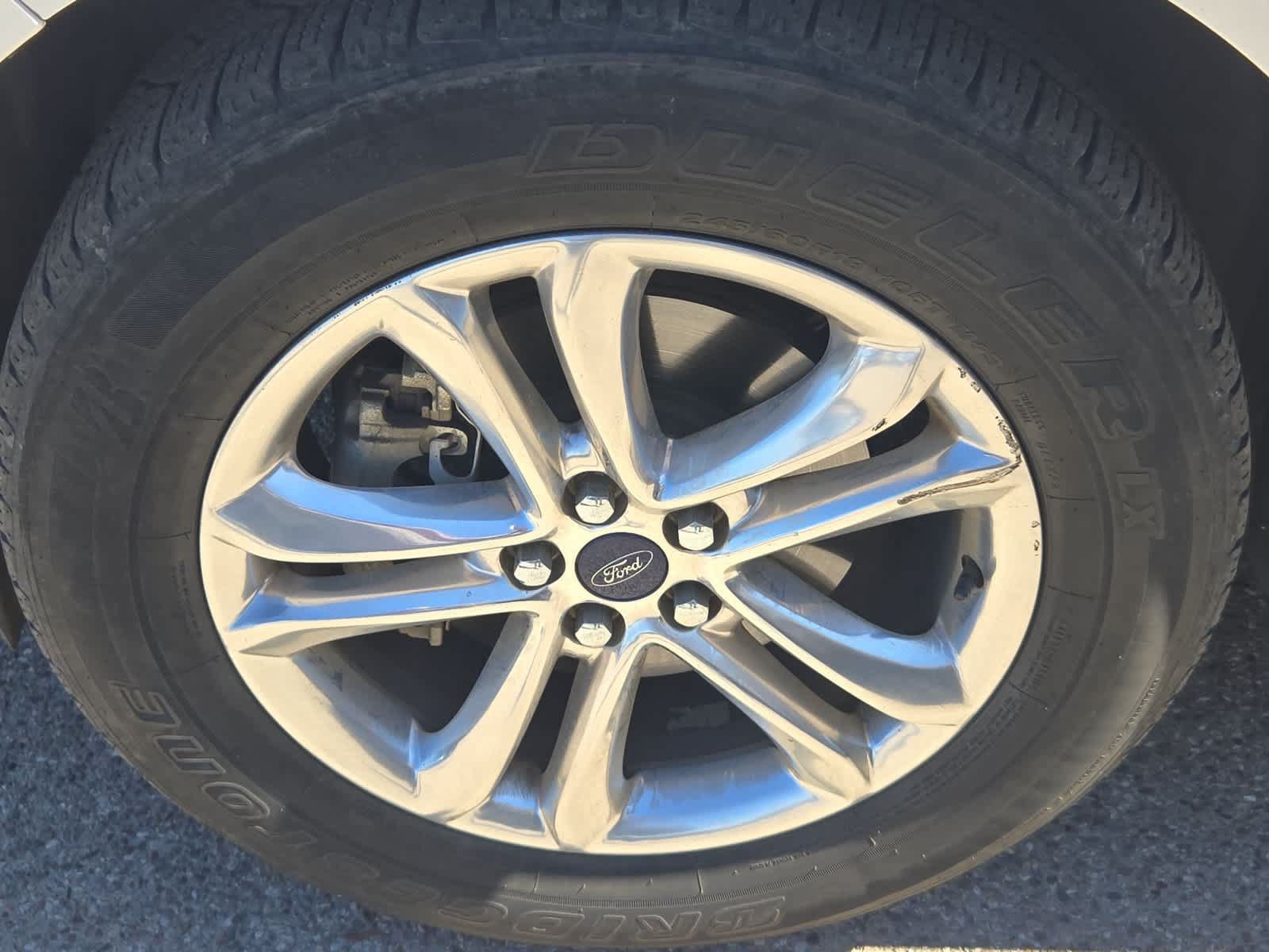 Used 2016 Ford Edge SEL w/ Equipment Group 201A FWD image 13