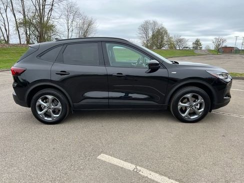 Used 2025 Ford Escape ST-Line Select AWD/4WD image 12