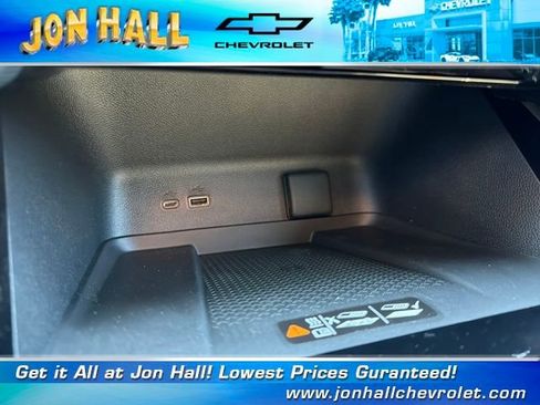 New 2026 Chevrolet Traverse RS image 33