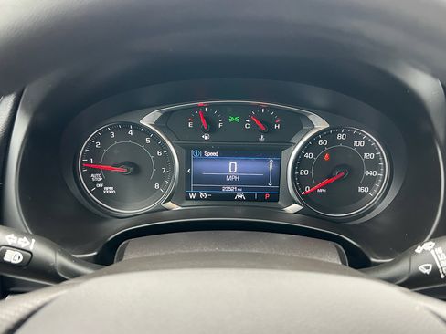 Used 2024 GMC Terrain SLE w/ Driver Convenience Package FWD image 25