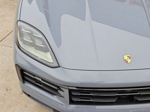 New 2026 Porsche Cayenne image 12