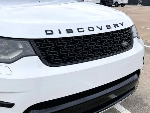 Used 2019 Land Rover Discovery HSE image 27