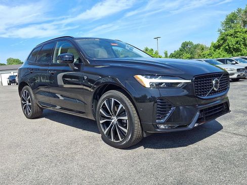 Certified 2024 Volvo XC60 B5 Plus w/ Climate Package AWD/4WD image 1