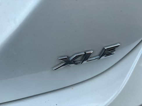 Used 2018 Toyota Camry XLE w/ Audio Package FWD image 22